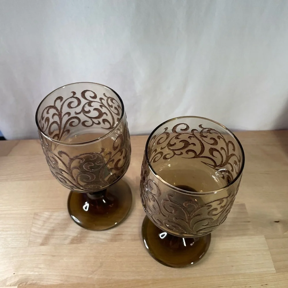 Pair of Vintage Libbey Prado Tawny Brown Raised Scroll Wine Glasses 5.5 inches
